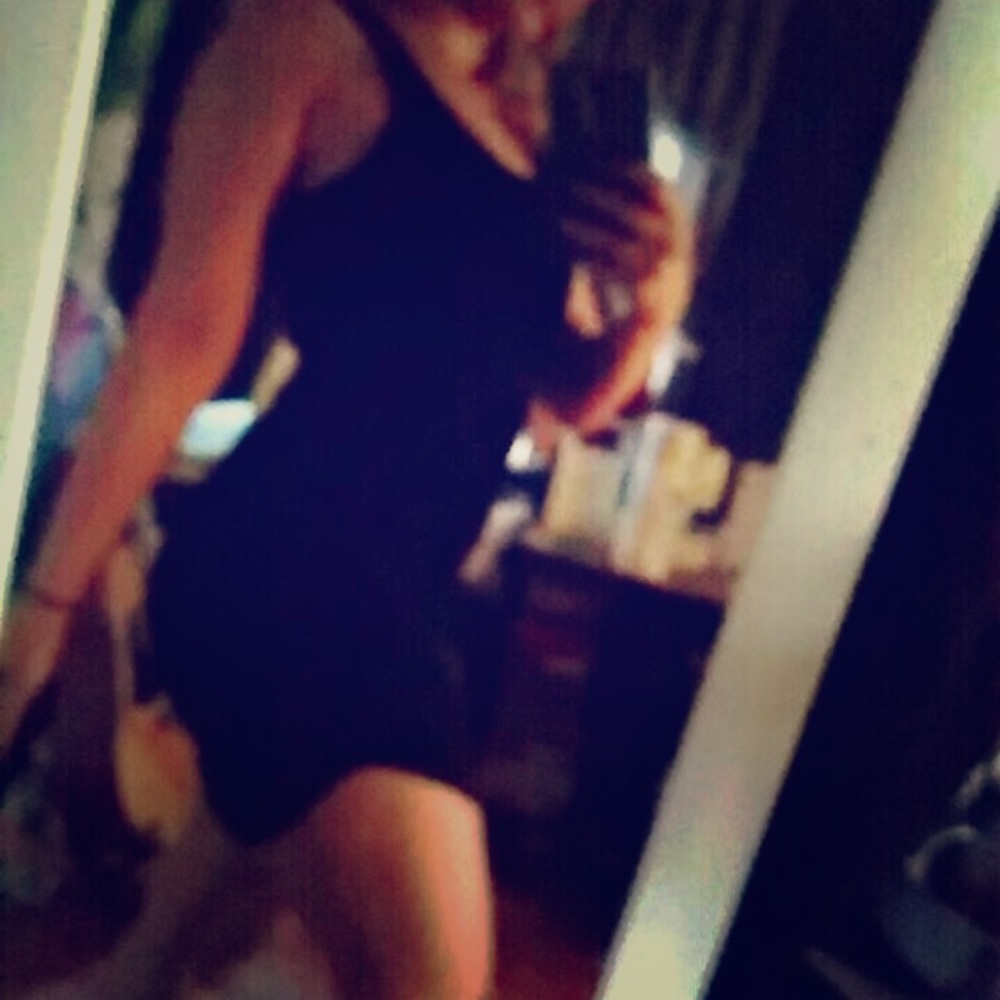 Body-con dress with a criss cross back